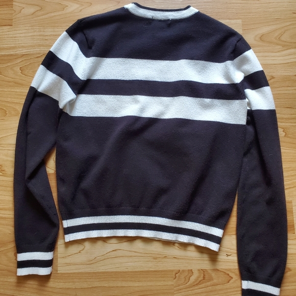 B&W Sweater - Picture 5 of 6